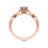 Pierścionek z różowego złota z diamentami